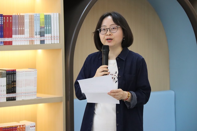 1777532351976760.jpg 获奖代表蒲彬老师分享阅读感悟.JPG